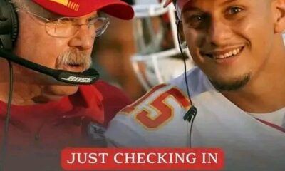 Looking at this photo, you don’t just see a coach and a quarterback — you see the heartbeat of Kansas City. No big speeches, no drama. Just a quiet lean-in, a calm smile, and the kind of trust built through storms, comebacks, and years of doing the impossible together.