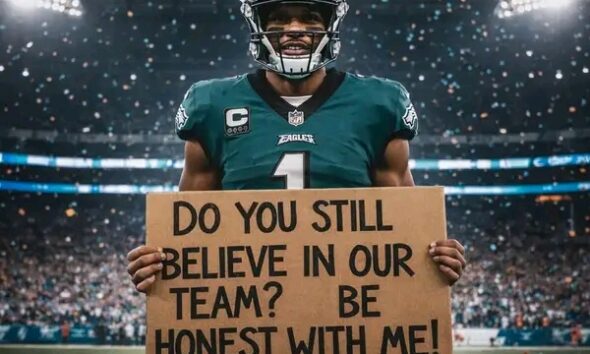 I love you all I need 900 hellos from 900 lovely fans of mine to brighten up my night ❤